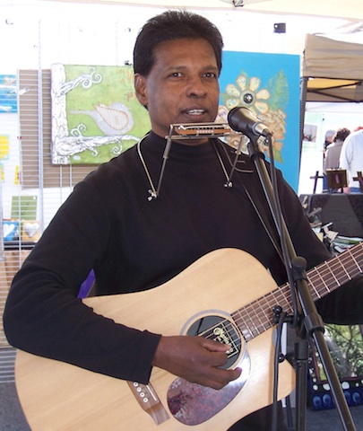 Rory performed the February 2011 market. Rory performed the February 2011 market.